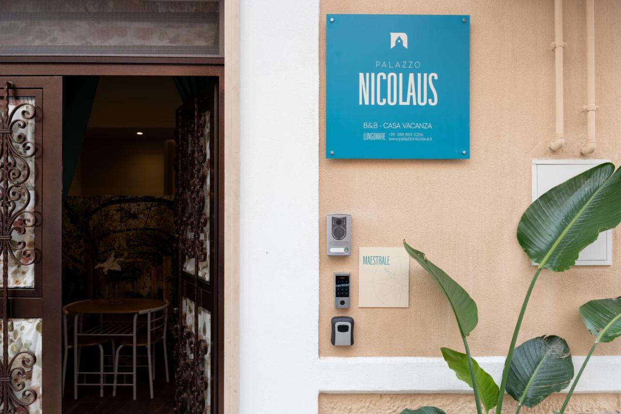 Palazzo Nicolaus Del Lungomare Acomodação com café da manhã Bari Exterior foto